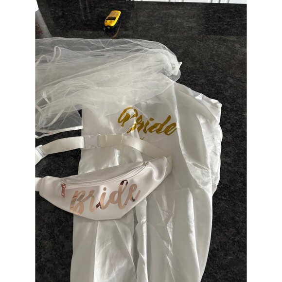 Bride Robe Veil Fanny Pack & Sequin Tote Bag Set Bachel0rette Party Wedding - Picture 6 of 16